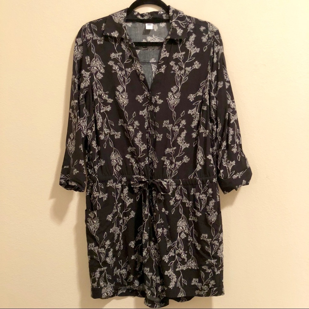 Old Navy Black floral romper NWT